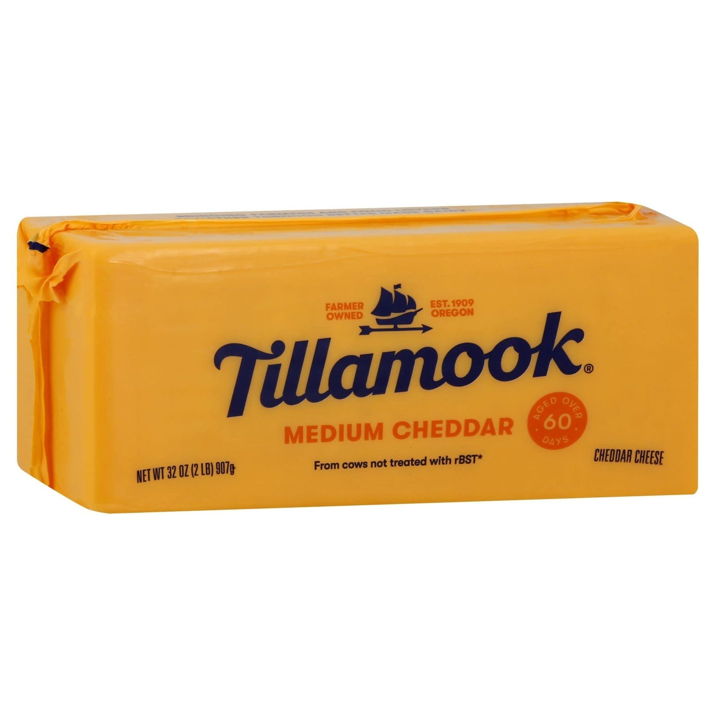 Tillamook Medium Cheddar (2 lb)