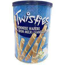 Twisties Vanilla Wafer rolls (400g)